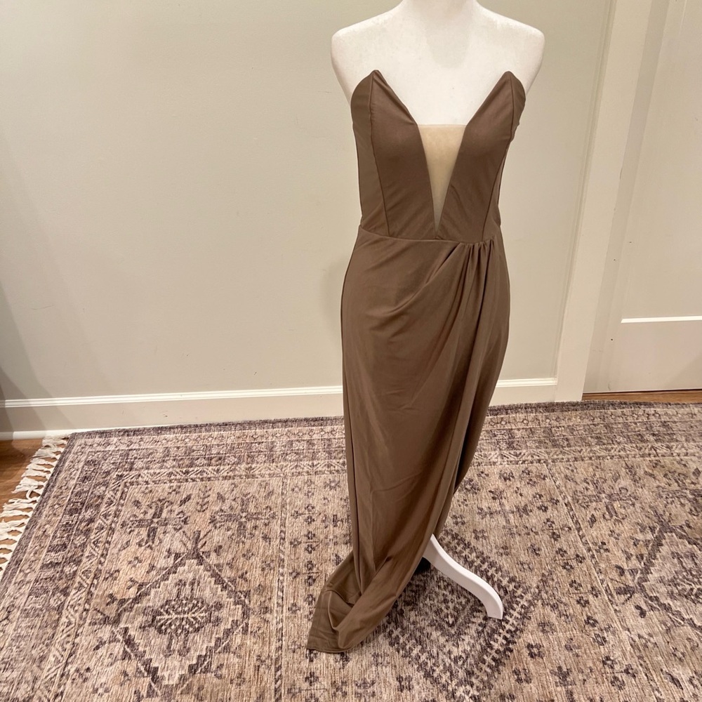 New with tags- never been worn-Michael Costello One Shoulder Brown Dress- size:M - Picture 3 of 11